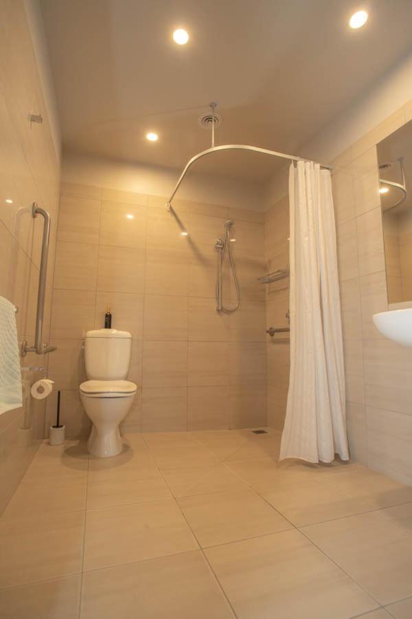 Dunluce Boutique B&B เทอาเนา ภายนอก รูปภาพ